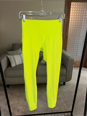 lululemon athletica Neon Yellow women’s  Leggings